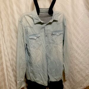 Light blue Levi denim button up shirt